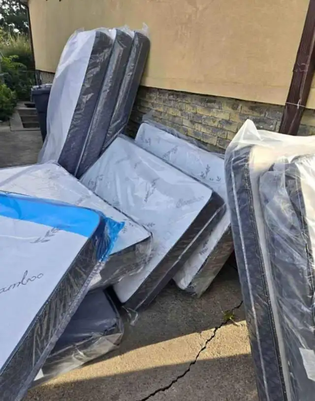 Full Mattress | King Mattress : Queen Mattress / Twin Mattress in Beds & Mattresses in Oshawa / Durham Region - Image 4
