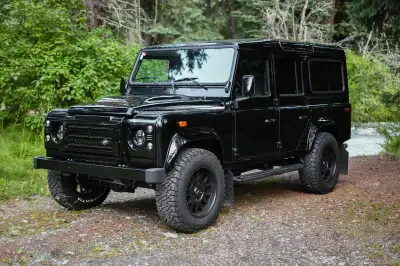 For sale at Pacific Off-Road is an immaculate 2007 Defender 110 SE Puma with only 106,000km. It is a...