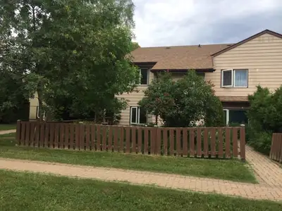 One upstairs room for female student is available from Nov 1 for next school year in a townhouse, wh...