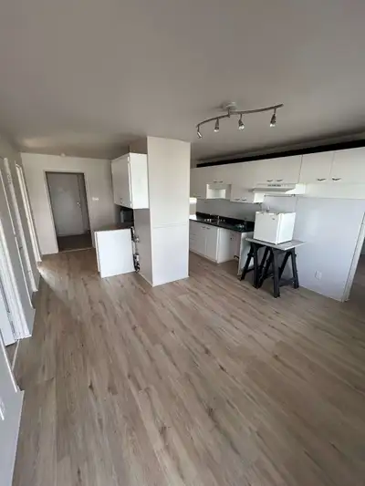 Grand 5 ½ à louer – Tout inclus – 1599 $/mois | La Prairie
