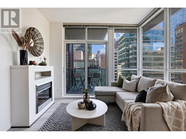 1905 1189 MELVILLE STREET Vancouver, British Columbia in Condos for Sale in Vancouver - Image 3