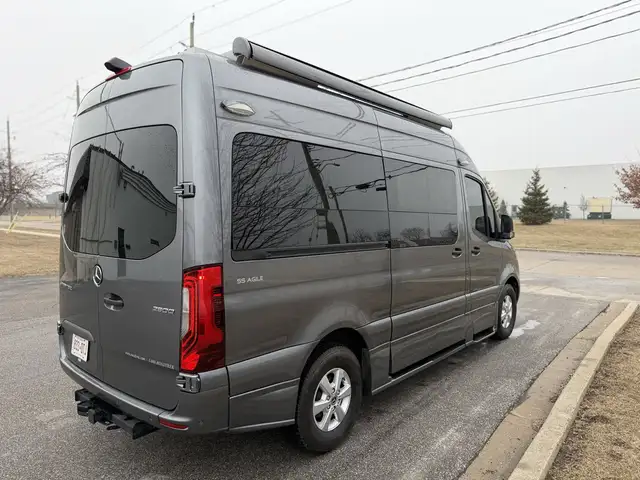 2023 Roadtrek SS Agile in RVs & Motorhomes in Windsor Region - Image 5