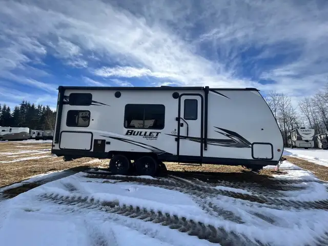 2021 KEYSTONE BULLET CROSSFIRE 2200BH21 (FINANCING AVAILABLE) in Travel Trailers & Campers in Kelowna - Image 4