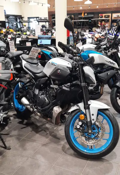 2025 Yamaha MT 07 with only 310 km’.s. Extended warranty until July 2030 !!! Financing options avail...