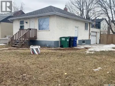 Four-Bedroom Bungalow – Turnkey Investment Opportunity! Welcome to this 4-bedroom, 1-bathroom bungal...