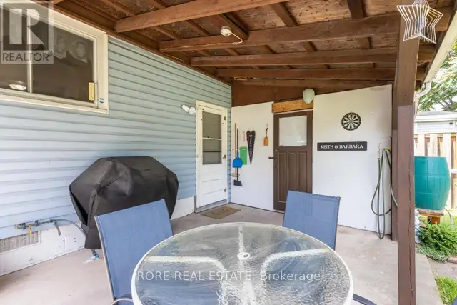 21 ERIE STREET St. Catharines (E. Chester), Ontario63006663688577123