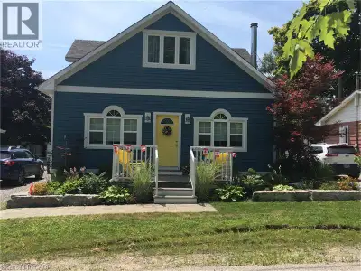 Welcome to beautiful Turkey Point! Rebuilt in 2013, this carpet-free 3-bedroom,2 bath home offers co...