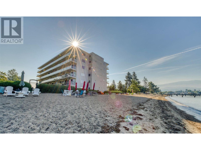 4058 Lakeshore Road Unit# 401 Kelowna, British Columbia in Condos for Sale in Kelowna - Image 3