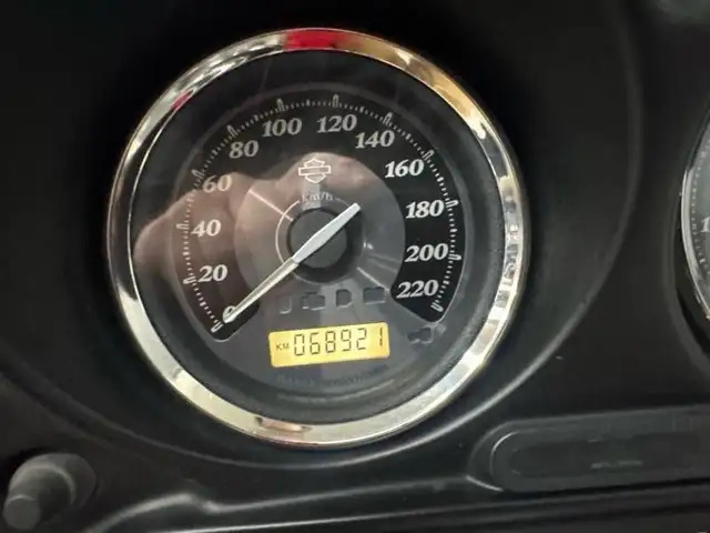 2011 Harley-Davidson FLHTK Electra Glide Ultra Limited in Street, Cruisers & Choppers in Drummondville - Image 13