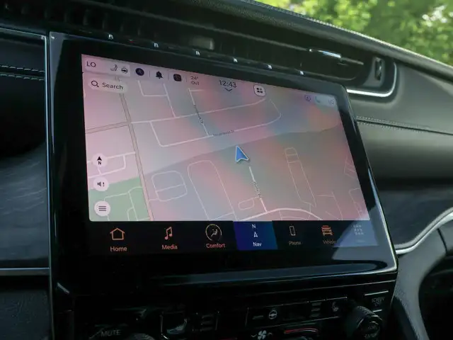 2024 Jeep Grand Cherokee L Limited- Memory / Heated Seats - Pwr in Cars & Trucks in Barrie - Image 38