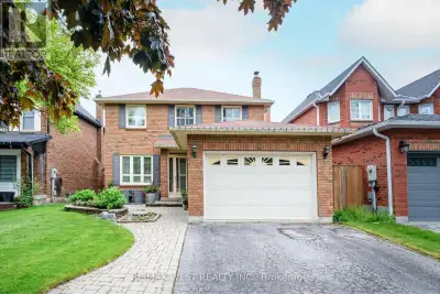 Welcome to this beautifully maintained 1,751 sq. ft. brick two-storey home in sought-after South Aja...