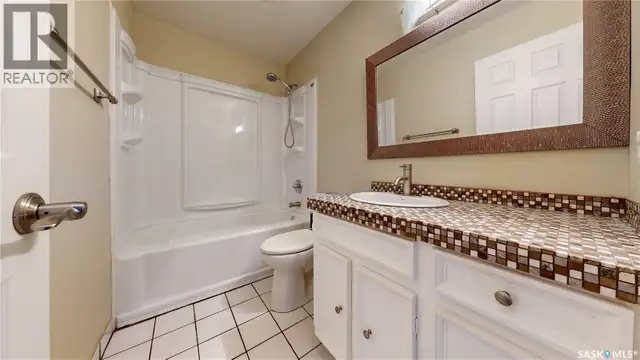 50 Lowry PLACE Regina, Saskatchewan in Houses for Sale in Regina - Image 33