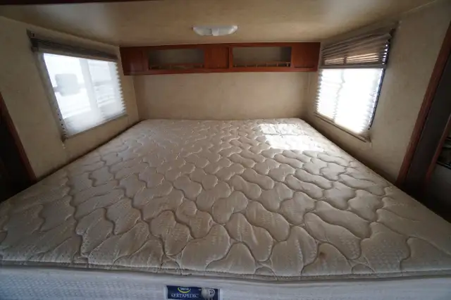2012 Forest River Surveyor 235RKS Base in Travel Trailers & Campers in Stratford - Image 16