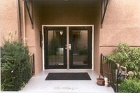 Linwood Court is a charming, low-rise rental property with a big sense of community conveniently loc... (image 7)