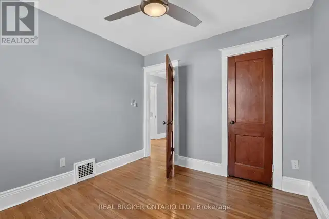 72 HOUGHTON AVENUE S Hamilton (Delta), Ontario in Houses for Sale in Hamilton - Image 21