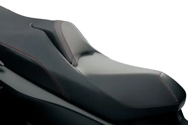 2025 Suzuki Burgman 400 in Scooters & Pocket Bikes in Ottawa - Image 4