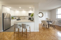 SPACIOUS 1 BEDROOM DEN APARTMENT FOR RENT IN NEWMARKET! SELECT APARTMENTS REVITALIZED WITH MODERN FI... (image 3)