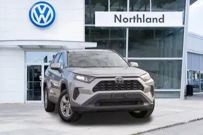 The price you see is the is the price you pay! Just add GST, no hidden fees. 2019 Toyota RAV4 LE Sil...