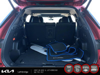 2024 Mitsubishi Outlander PHEV LE Experience the Mitsubishi Outlander PHEV LE with only 2321 km on t... (image 6)