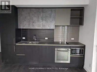 5612 - 7890 JANE STREET Vaughan (Concord), Ontario