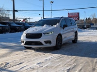 The 2026 Chrysler Pacifica Select combines advanced technology, comfort, and family-friendly versati... (image 1)