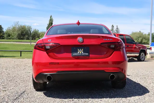 2017 Alfa Romeo Giulia579217427090657283