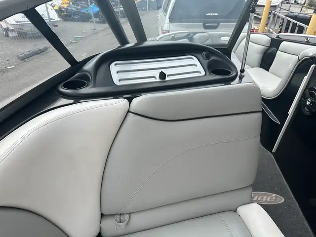 2006 Tige Boats TIGE 24EV SURF BOAT 241 Hours FINANCING AVAILABL in Powerboats & Motorboats in Calgary - Image 32