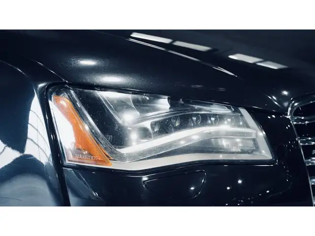 2014 Audi A8 L PANO/360CAM/NAV/20 IN RIMS/DRIVE ASSIST/BOSE in Cars & Trucks in Mississauga / Peel Region - Image 8