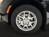 EXECUTIVE CROSSTOWN DEMO! Cloth Bucket Seats, Remote Start System, Heated Front Seats, Heated Steeri... (image 9)