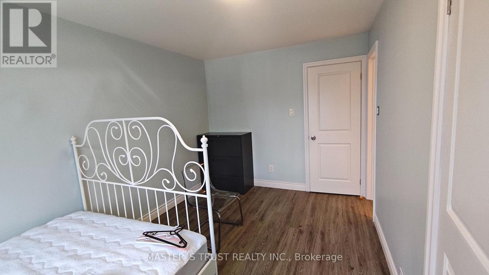 55 APACHE TRAIL Toronto (Pleasant View), Ontario 2