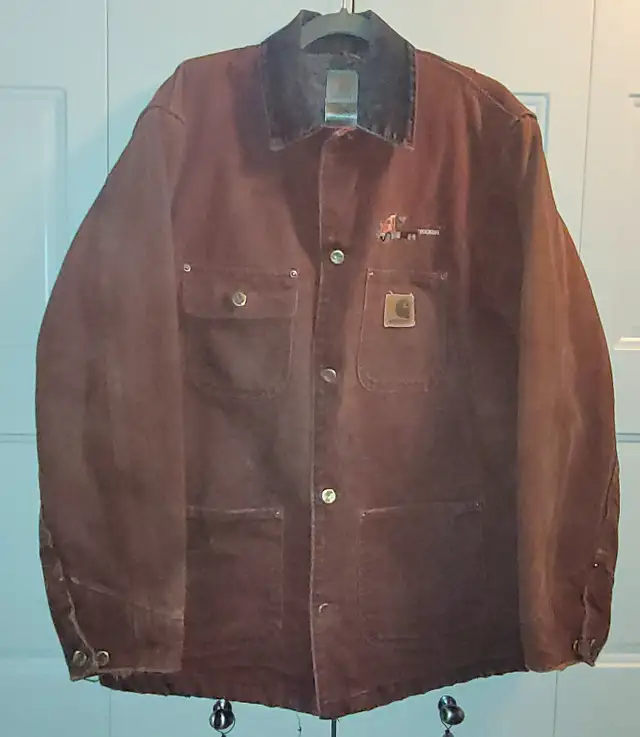 05 Carhartt distressed C02CLY coat / Helly Hansen work pants in Men's in Red Deer - Image 2