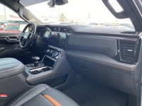 CLEAN CARFAX, Heated and Cooled Front Seats, Head Up Display, Heated Steering Wheel, Remote Starter,... (image 5)