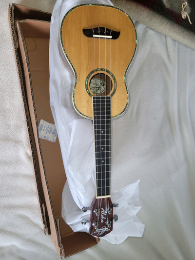 Oscar Schmidt OU-13 Soprano UkuleleBy Washburn(REDUCED), View more