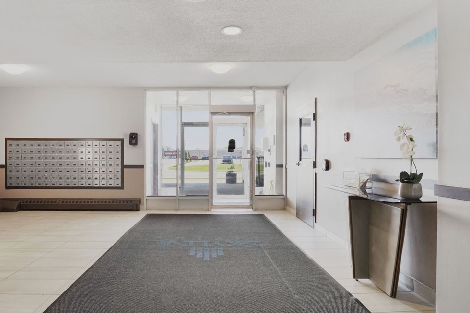 Doral Tower Apartments - 2 Bedroom, 1 Bathroom Apartment for Ren 4