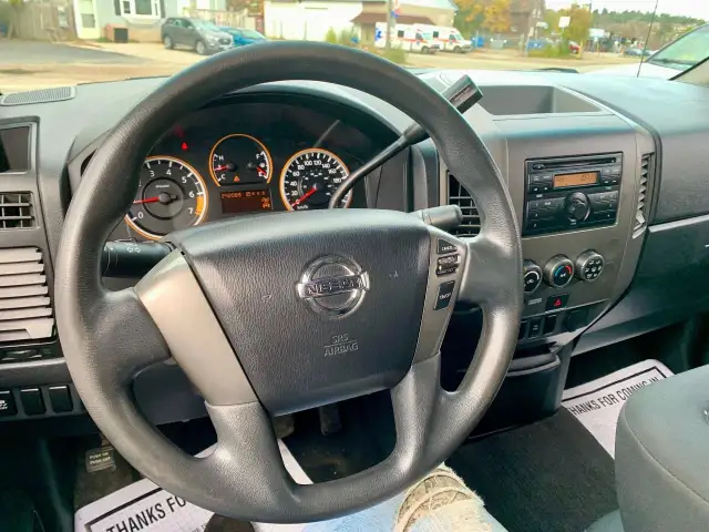 2015 NISSAN TITAN CREW 4X4 1 OWNER CERTIFIED in Cars & Trucks in Guelph - Image 16