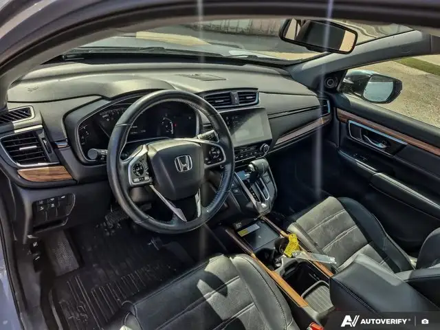 2021 Honda CR-V Touring | One Owner | Moonroof | Leather in Cars & Trucks in Calgary - Image 18