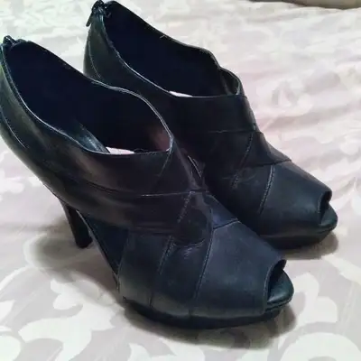 BLACK HIGH HEELS with Zipper Backs, View more
