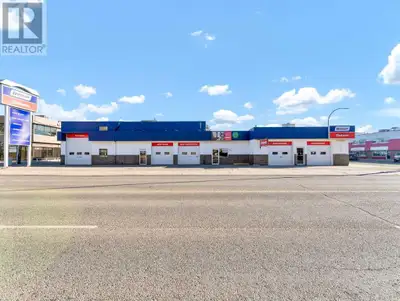 Welcome to 1137 & 1139 Kingsway Ave SE! This is a unique opportunity to lease a mixed-use property t...