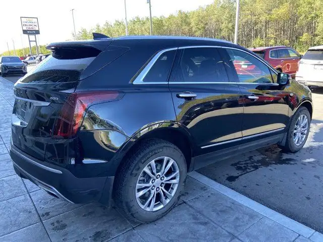 2022 Cadillac XT5 Premium Luxury in Cars & Trucks in Calgary - Image 10
