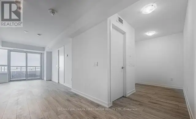 1812 - 1455 CELEBRATION DRIVE Pickering (Bay Ridges), Ontario62864757156866121