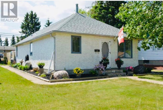 4601 45 Street Lloydminster, Saskatchewan in Houses for Sale in Lloydminster