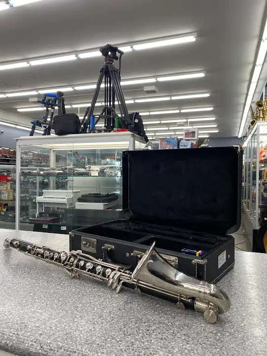 Selmer Paris 22 Alto Clarinet Wooden in Brass in City of Toronto - Image 4