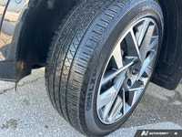 The advertised vehicle price is based on a promotional finance offer. Customers who purchase the veh... (image 9)