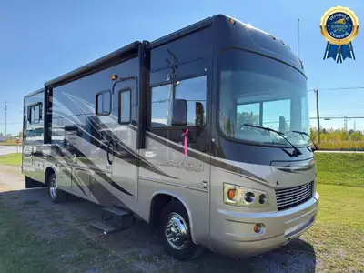 Superbe motorisé classe A 2013 Forest River Georgetown 300S avec moteur Ford V10 362HP. full paint,...