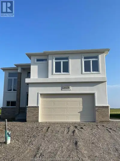 4434 BELMONT Comber, Ontario