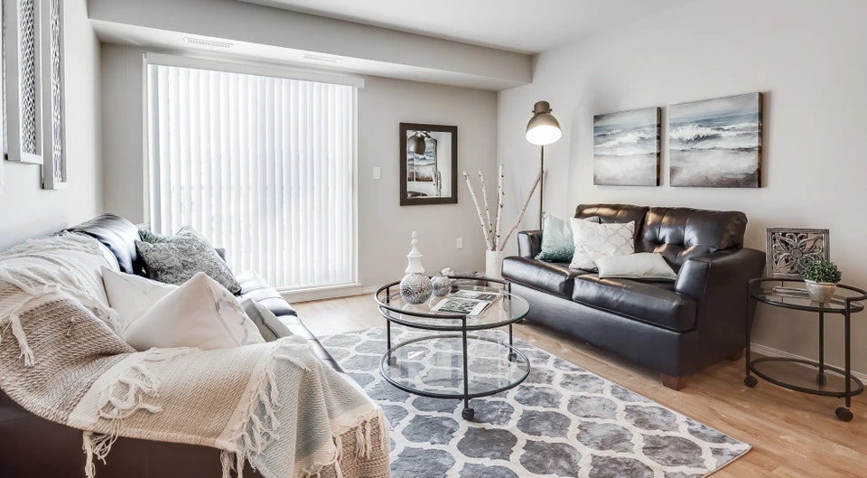 Pet-Friendly Two Bedroom One Bath with In-suite Laundry for Rent 4