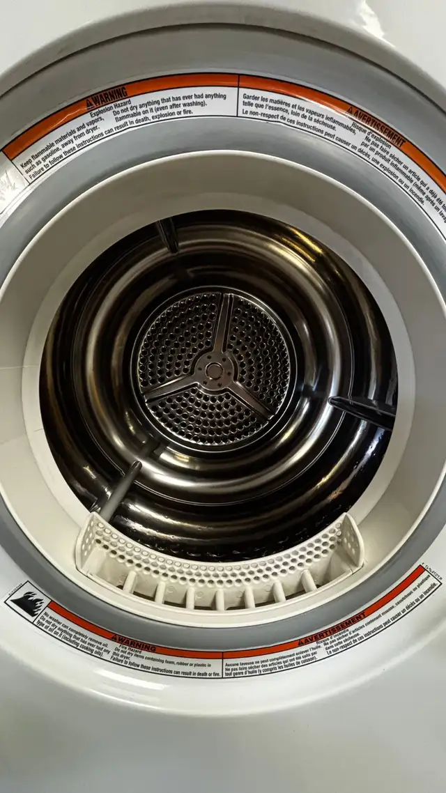 24” Stackable Whirlpool Front Load Washer&Dryer Works Perfect in Washers & Dryers in Kitchener / Waterloo - Image 7