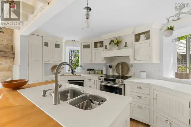 4 York Redoubt Crescent Fergusons Cove, Nova Scotia in Houses for Sale in City of Halifax - Image 9