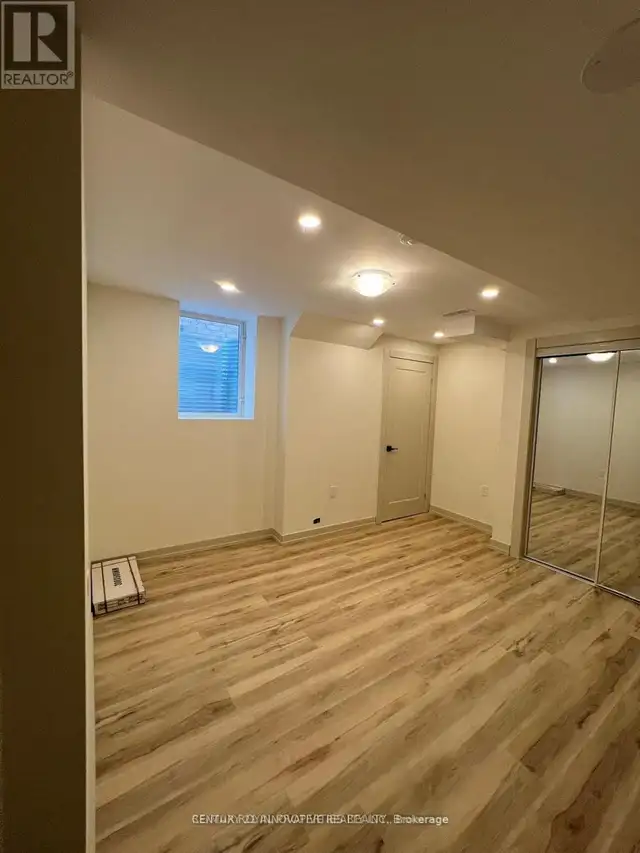 1042 KINGPEAK CRESCENT Pickering, Ontario in Long Term Rentals in Oshawa / Durham Region - Image 18