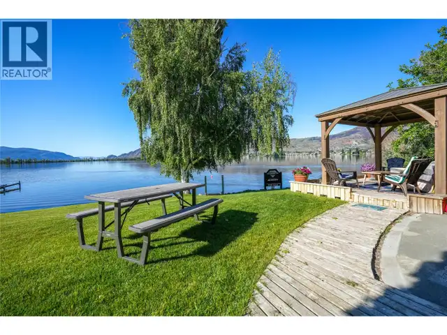 9 Harbour Key Drive Osoyoos, British Columbia in Houses for Sale in Penticton - Image 3